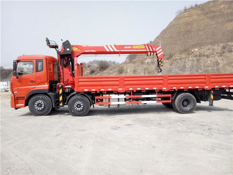 東風天龍小三軸10-12噸隨車吊