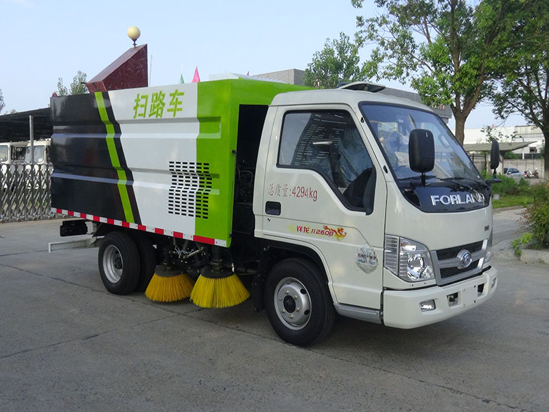 2.5噸掃路車-時(shí)代小型國(guó)三2.5立方掃路車廠家價(jià)格